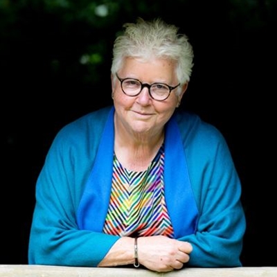 Val McDermid talks to Fflur Dafydd Val McDermid talks to Fflur Dafydd