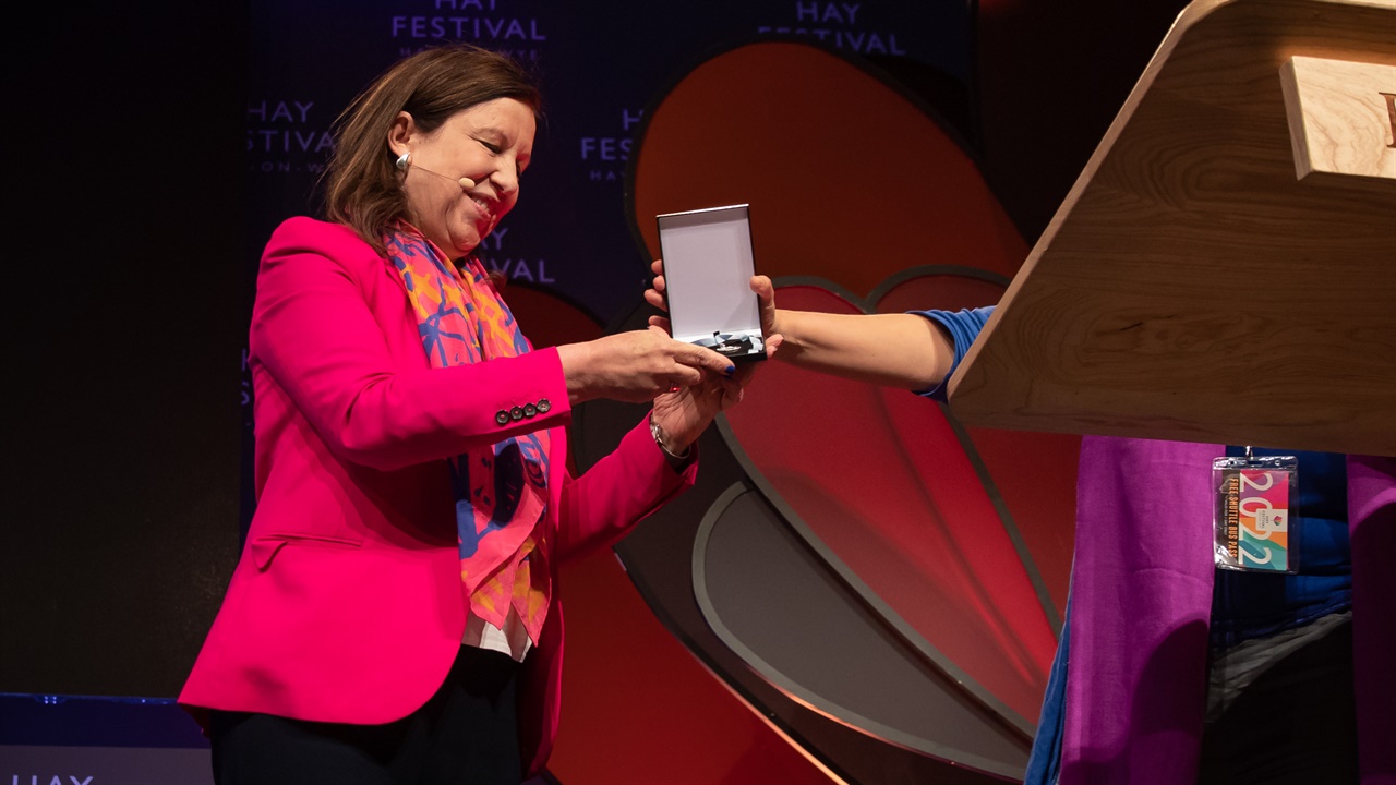 Lyse Doucet with Hay Festival Medal