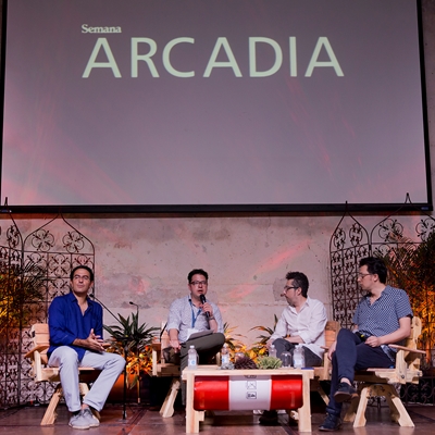 Juan Gabriel Vasquez, Andrés Felipe Solano y Patricio Prón en conversación con Juan David Correa
