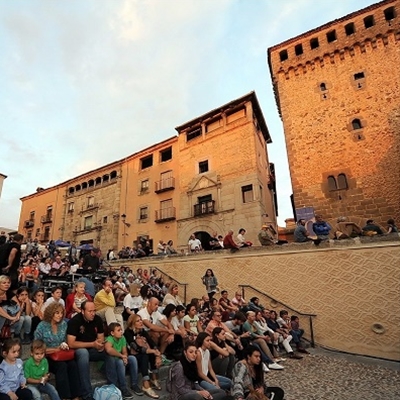 Duelling and sword fighting. Cervantes and Shakespeare