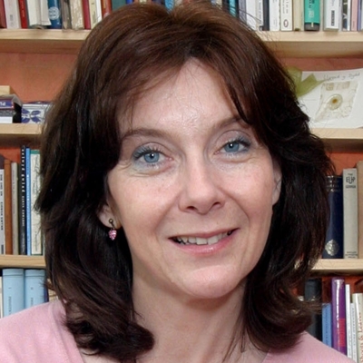 Mererid Hopwood talks to Guto Harri Mererid Hopwood talks to Guto Harri