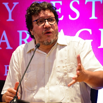 El escritor como personaje literario. Santiago Gamboa y Pedro Mairal en conversación con Juan Merino