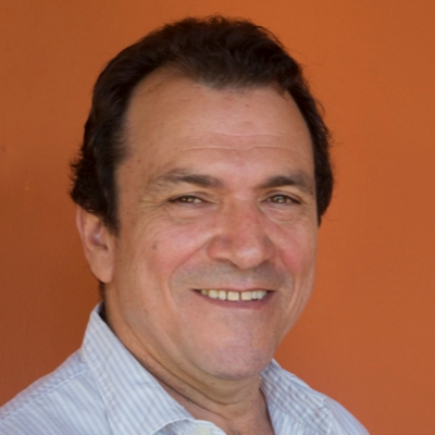 Alonso Salazar in conversation with Mario Jursich