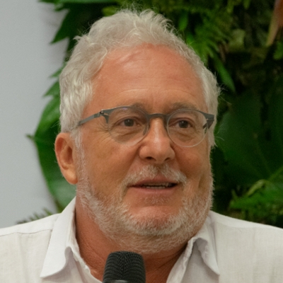 Héctor Abad Faciolince and Leila Guerriero in conversation with Jaime Abello