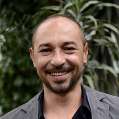 Gilmer Mesa in conversation with Jorge Eduardo Espinosa