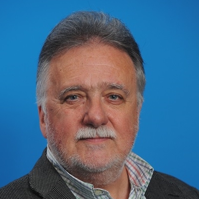 Phil George, Rachel Trezise, Tomos Owen and Friends