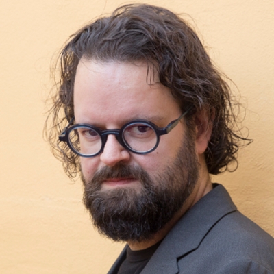 Cultural supplements, a species in danger of extinction? Javier Lafuente, Mónica Maristain and Sergio Vila-Sanjuán in conversation with Yael Weiss