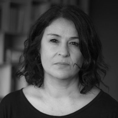 José Carlos Alvariño, Andrea Palet and Pilar Reyes in conversation with Álvaro Robledo