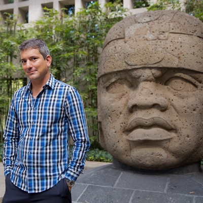 Santiago Roncagliolo in conversation with Clara Elvira Ospina