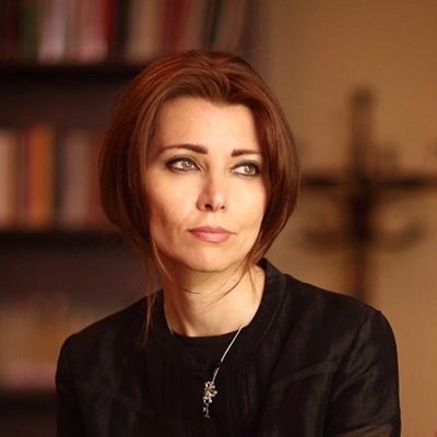 Elif Shafak talks to Rosie Goldsmith