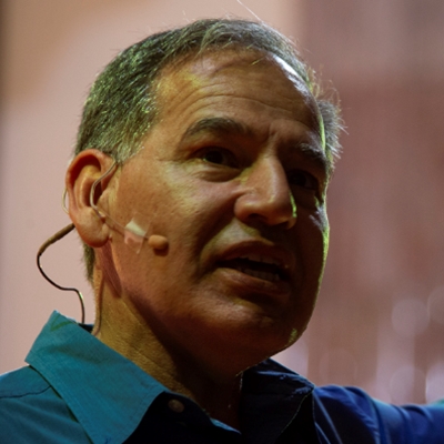 Black holes and gravitational waves. Conference by Gerardo Herrera