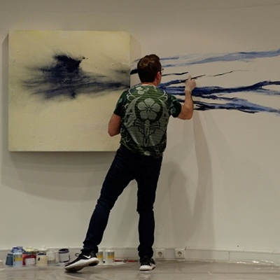 Visual Arts and Performance in the Square