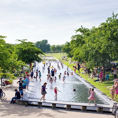 Kathryn Gustafson in conversation with Martha Thorne