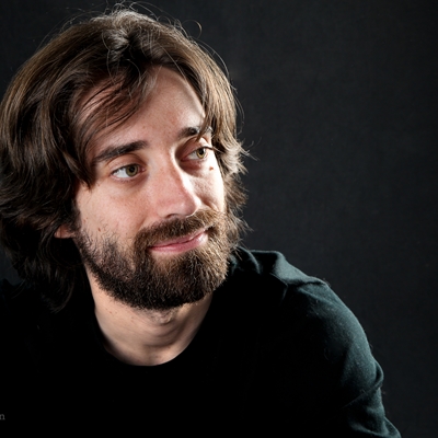 Juan Gómez Bárcena and Daniel Saldaña in conversation with Beatriz Díez