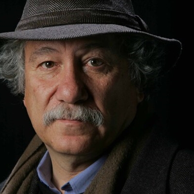 Luis García Montero and Juan Manuel Roca in conversation with Perla Toro