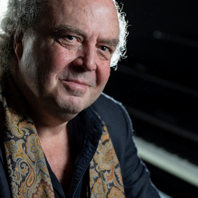 Xavier Güell and Jacinta Cremades in conversation with José María Beneyto