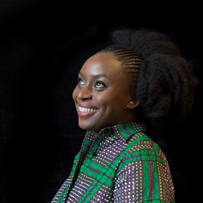 Chimamanda Ngozi Adichie en conversación con Santiago Roncagliolo