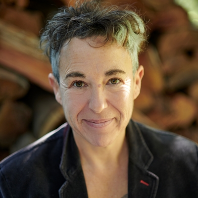 Gabriela Cabezón Cámara and Michel Nieva with Carmen Álvarez