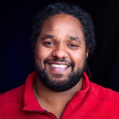 Hamza Yassin talks to Kate Bliss