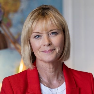 Julie Etchingham and Guests