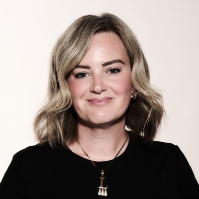 Lou Beckett talks to Sara Pascoe