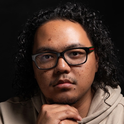 Adrian De Leon in conversation with Rowena Pedrena