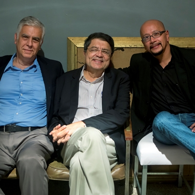 Alonso Cueto y Sergio Ramírez en conversación con Víctor Hugo Vásquez Rentería