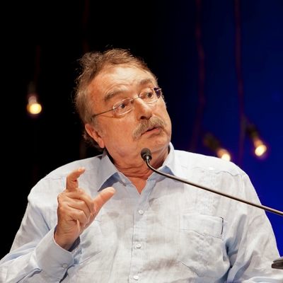 Ignacio Ramonet en conversación con Jon Lee Anderson