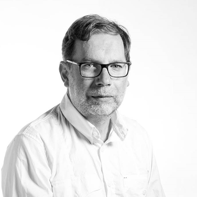 Fernando Quiroz, Conrado Zuluaga y Ramón Cote en conversación con Gustavo Tatis