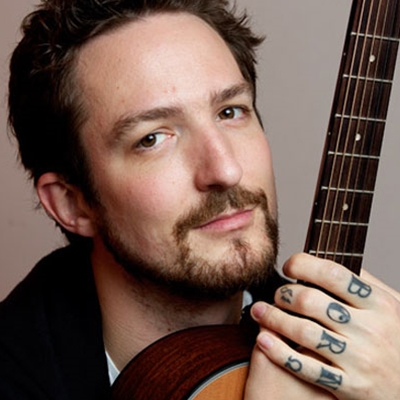 Frank Turner talks to Bethan Elfyn