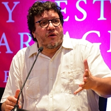El escritor como personaje literario. Santiago Gamboa y Pedro Mairal en conversación con Juan Merino