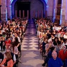 Jordi Évole and Javier del Pino talk to Aurelio Martín