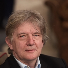 Deyan Sudjic in conversation with Álvaro Pastor