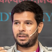 Renato Cisneros and Javier Gomá in conversation with Margarita Valencia