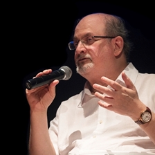 Salman Rushdie in conversation with Juan Gabriel Vásquez