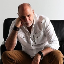 Guillermo Arriaga in conversation with Antonio Lucas