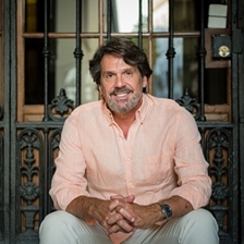 Teodoro León Gross, Rubén Amón, Ketty Garat, Juan Soto Ivars and Estefanía Molina in conversation