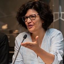 Isabel Fuentes, Andrés Pérez Perruca, Gervasio Posadas y Daniel Restrepo con Juan Carlos Monroy