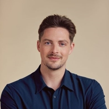 Alex George talks to Sara Pascoe