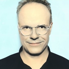 Hans Ulrich Obrist talks to Kirsty Lang