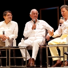 Juan Manuel Santos, Javier Moreno, Carlos Fuentes y Sergio Ramírez